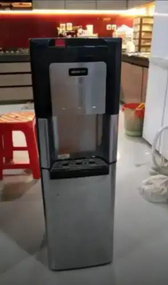 Dispenser Merk Sharp 3in1