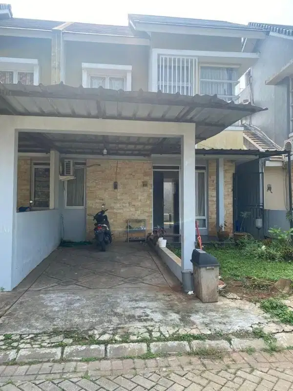 metland Cileungsi rumah minimalis dua lantai siap huni harga nego