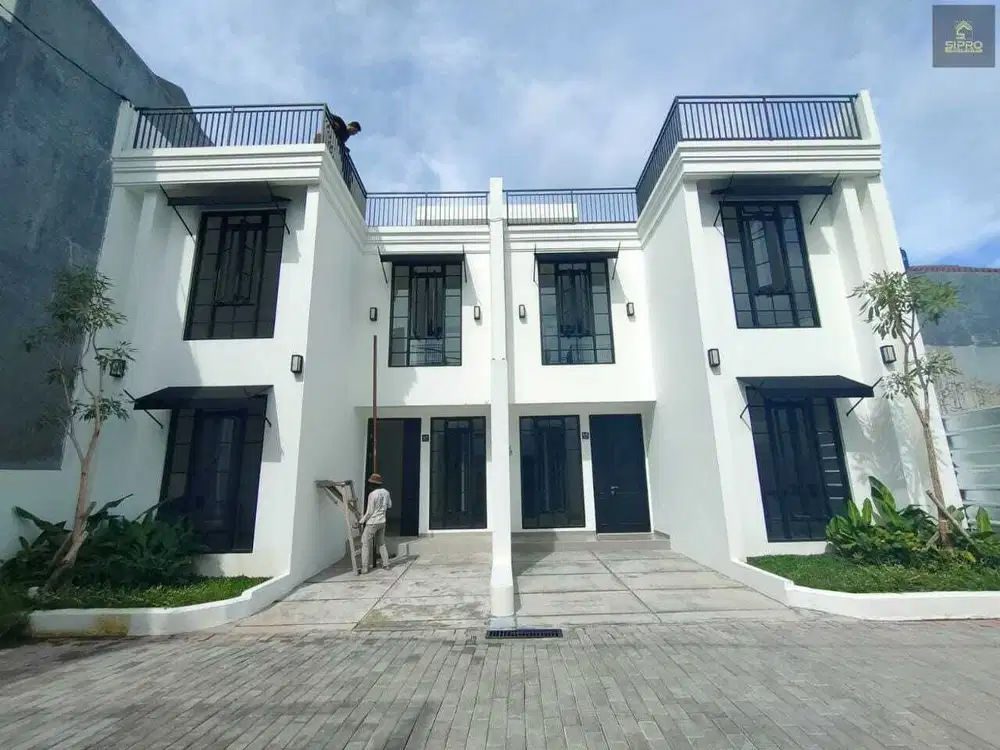 729.Rumah Strategis Dkt MRT Lebak Bulus 2,5Lt Rooftop di Rempoa