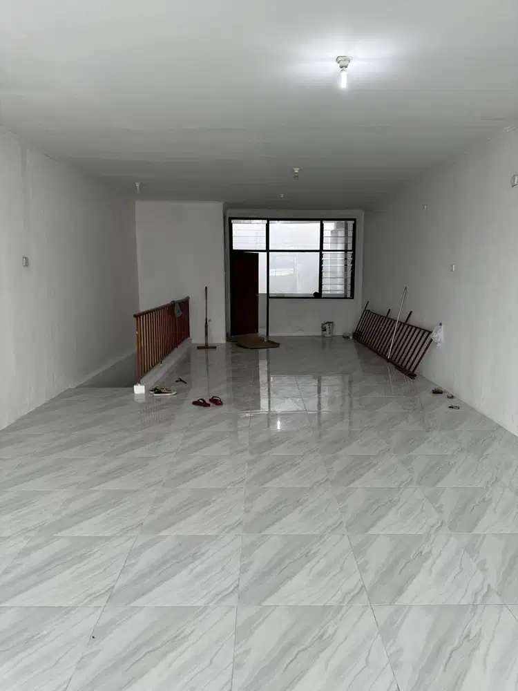 Dijual Cepat Ruko Muara Karang Unfurnished