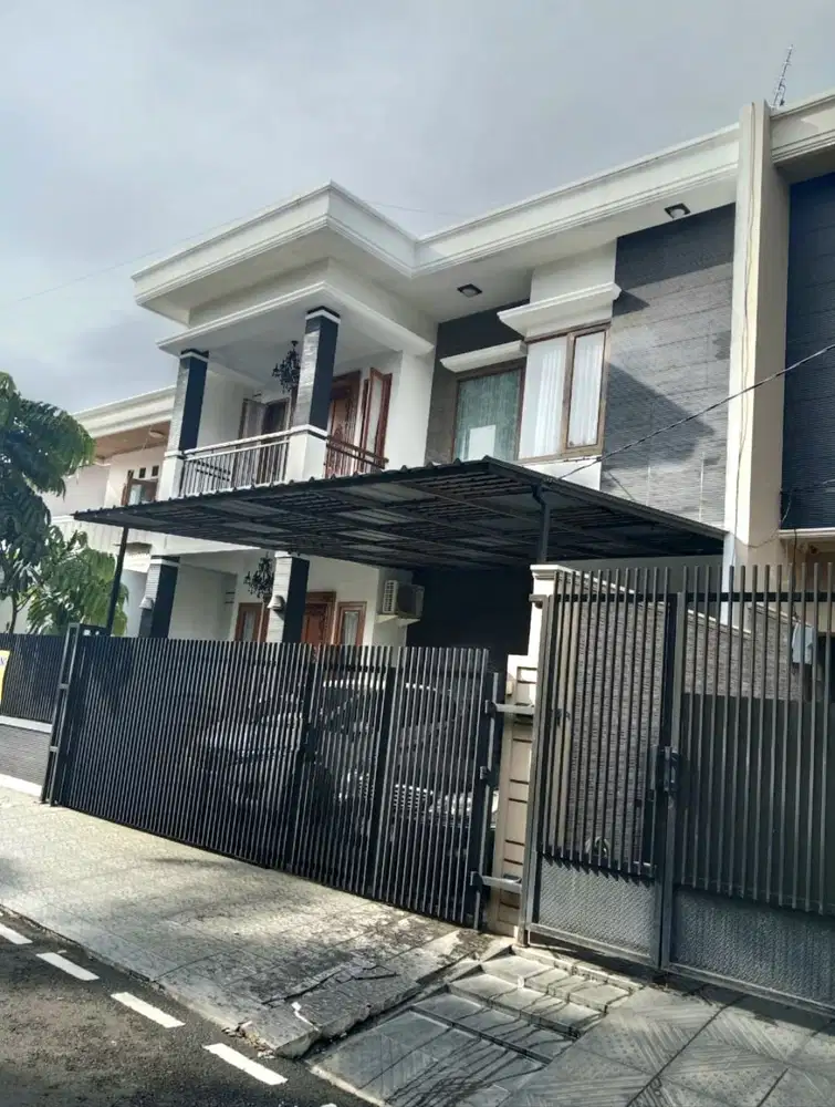 Rumah Di Cempaka Putih Tengah-Jalan Depan Rumah Lebar