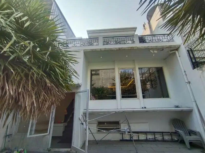 Disewakan Rumah PIK 1 8x25 Full Furnish