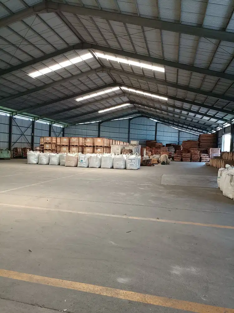 Disewakan Gudang ex Pabrik luas 6000M harga 3M nego