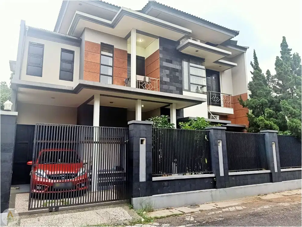 rumah di antapani 2 lantai siap huni dekat gasmin