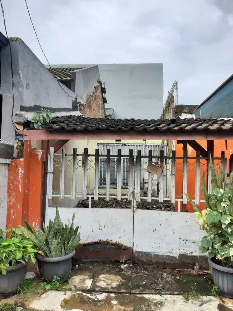 Dijual rumah bahan hitung tanah di pulo gebang permai Jakarta Timur