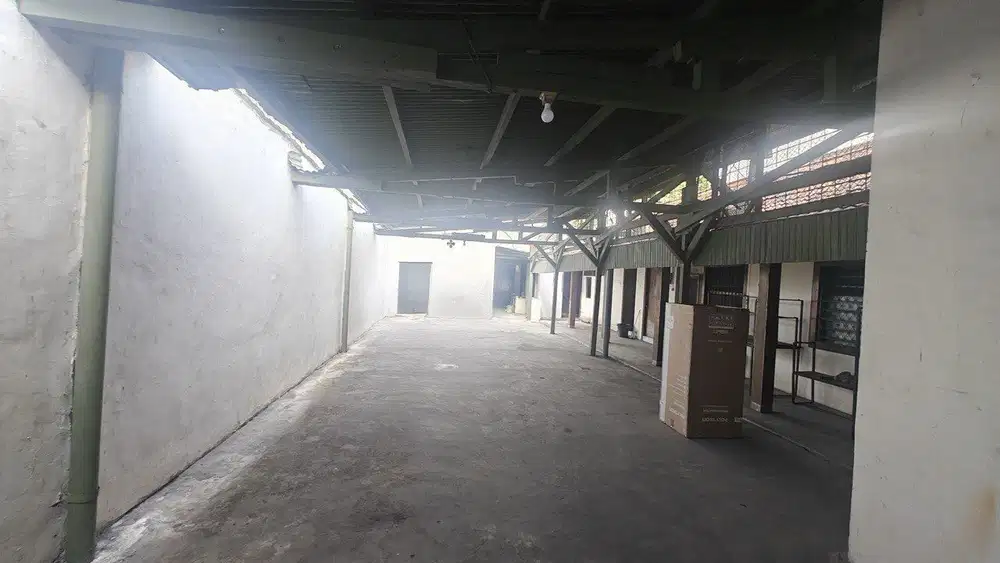 JUAL Rumah Usaha Raya Kranggan, 1 lantai,  kosongan, Surabaya Pusat