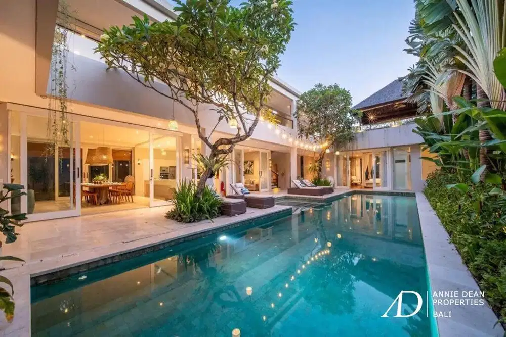 LEASEHOLD | 4-BEDROOM VILLA IN PRIME BERAWA, WALK TO THE BEACH