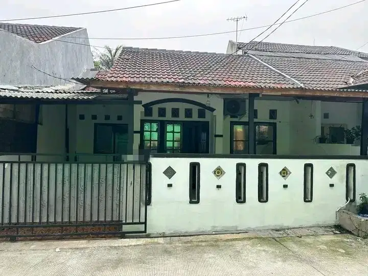 Dijual Rumah Murah Samping Fasum di Dukuh Zamrud Bekasi
