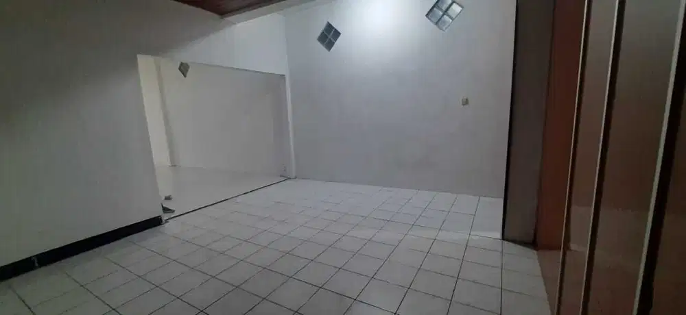 Di jual tanah bonus rumah kontrakan lembang