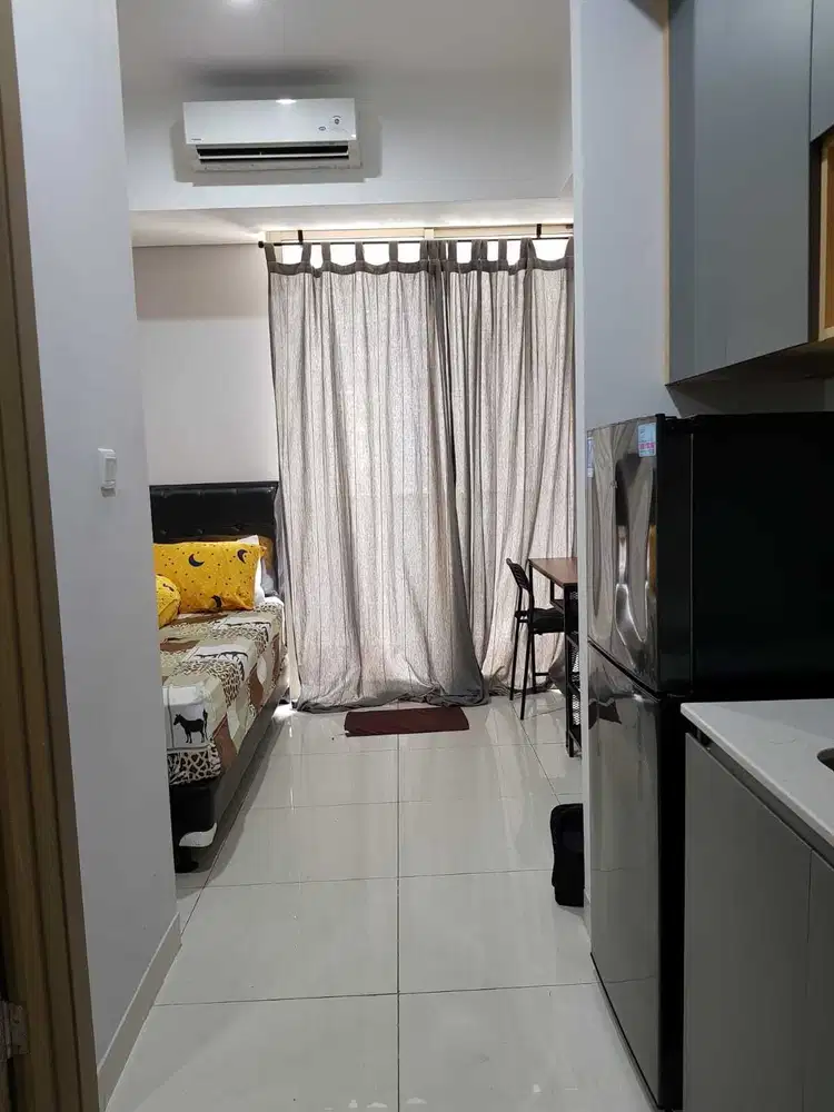 Dijual Apartemen Taman Anggrek Studio Semi Furnished, Jakarta Barat