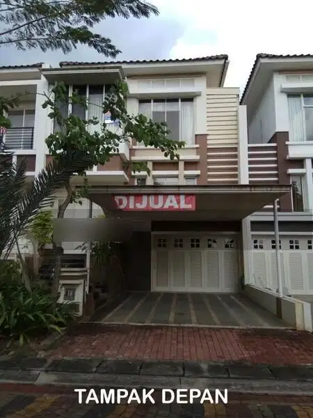 RUMAH CROWN GOLF UK 8x24.DEPAN DANAU N FULL FURNISH BAGUS RAPIH