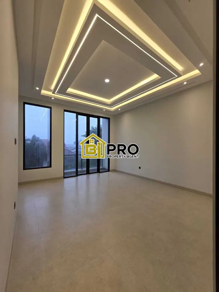 Rumah Mewah dengan Private Pool & Rooftop di Jagakarsa Jakart Selatan