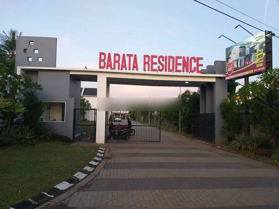 Rumah 2 Lantai Mewah dekat Bandara Soetta siap Huni