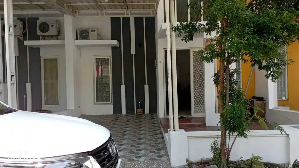 BUTUH CEPAT LAKU!! RUMAH WISATA SEMANGGI UNDER 900jt