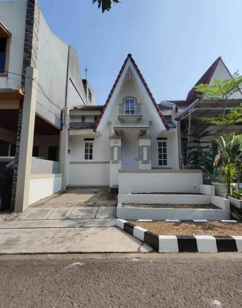 Dijual Rumah Siap Huni – Cluster Taman Victoria, Sentul City