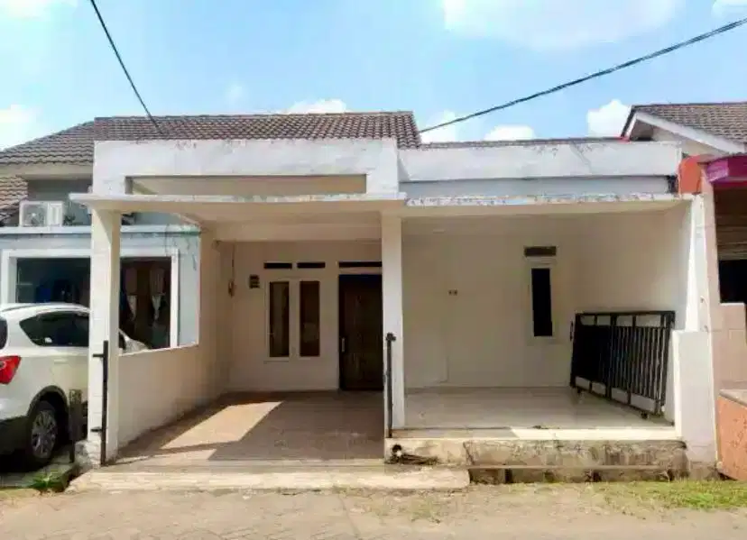 Rumah 800 jutaan area bintaro jombang hanya 300 meter stasiun KRL
