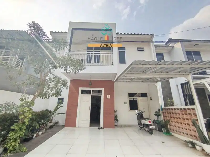 Rumah 2 Lantai Dalam Townhouse Lokasi Dekat Sektor 9 Bintaro