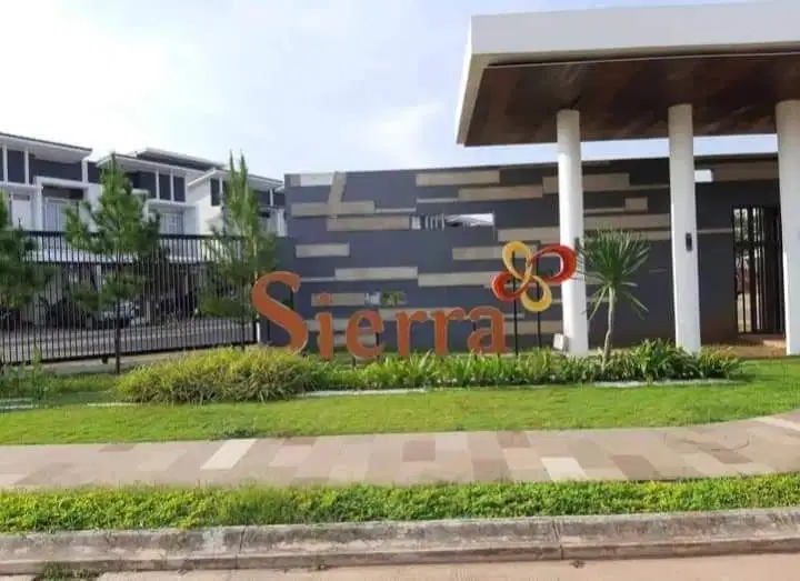 JUAL CEPAT RUMAH SIAP HUNI DI CLUSTER SIERRA METLAND
