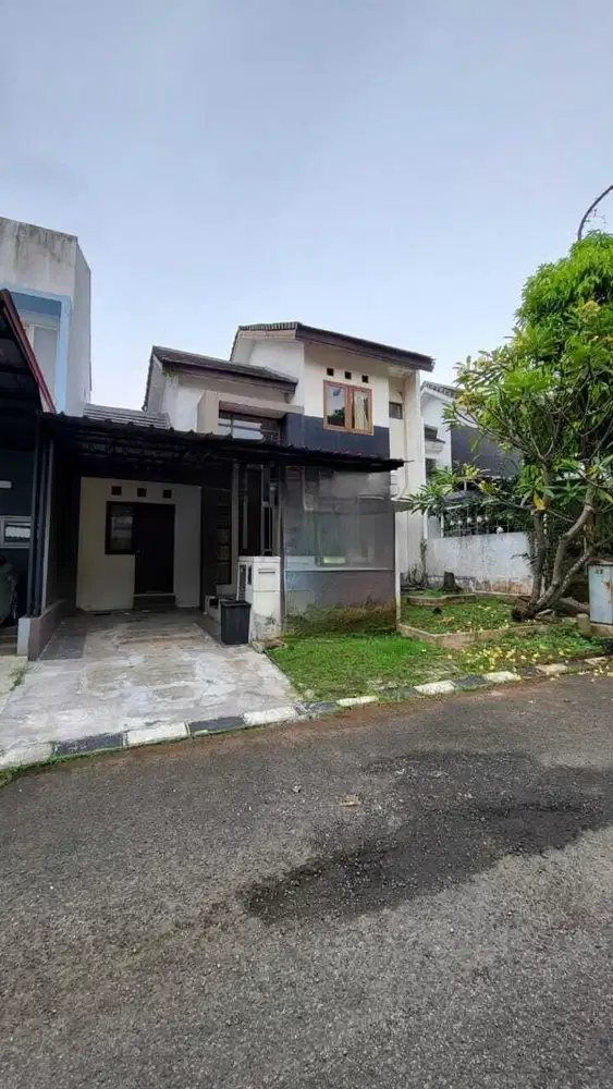 Rumah Siap huni Harga Bagus Dekat Fasum di Permata Vania Bintaro