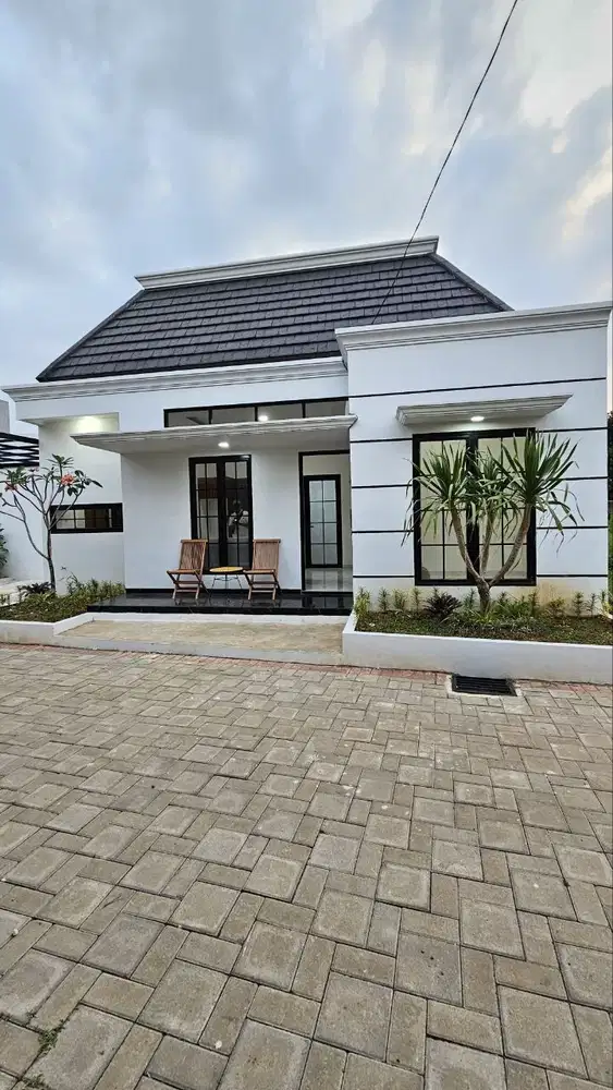 Rumah modern siap huni diapit 3 TOL (Tol Kukusan, Limo dan Krukut)