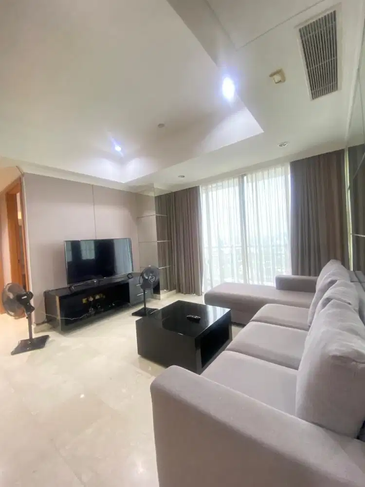 For Rent Cozy High Floor Unit with Stunning View in Sudirman Mansion