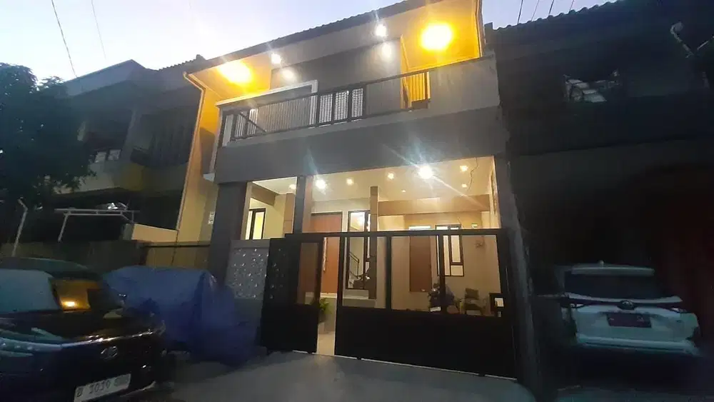 Rumah Full Renovasi Bangunan Luas dan Kokoh Di Cibabat Cimahi Utara