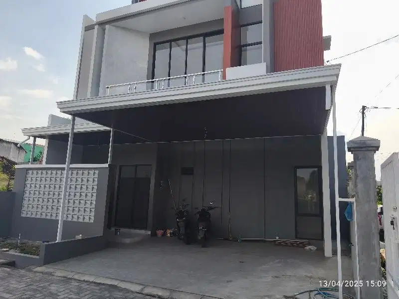 RUMAH CLUTER 100 METER ADISUCIPTO SOLO
