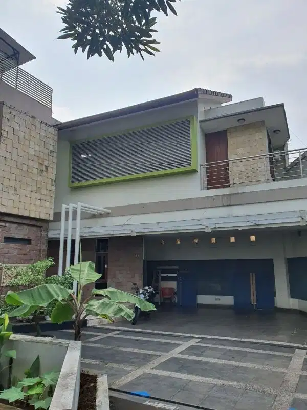 Dijual Rumah 2 lantai di Jl. Kebagusan Raya, Jagakarsa, Jaksel