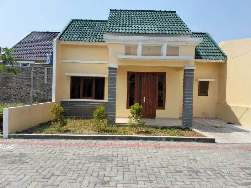 RUMAH DEKAT SOLO KOTA