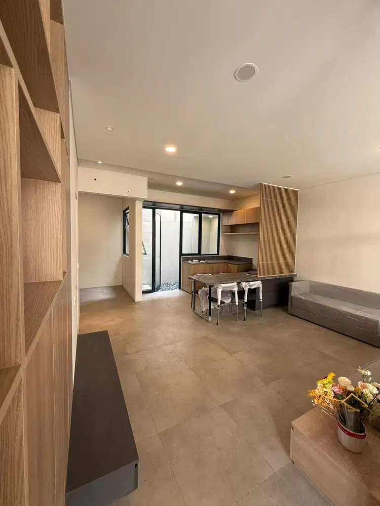 DIJUAL RUMAH 2 LANTAI FULL FURNISH CLUSTER TERBARU BSD