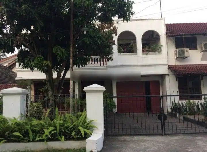 Rumah 2 Lantai Jl.Sei Batang Serangan A Medan-R-0315