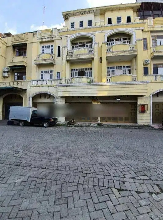 Ruko Jl.Royal Cemara Asri Siap Huni -RK-0242