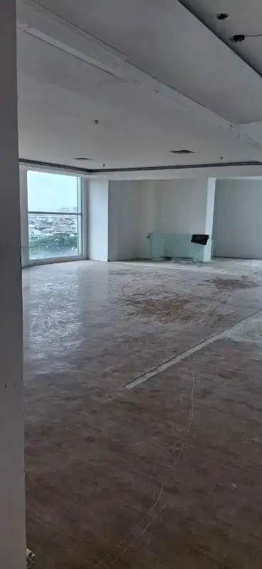 SEWA KANTOR DI JAKATA UTARA KELAPA GADING 144M² PARISI  160K NEGO