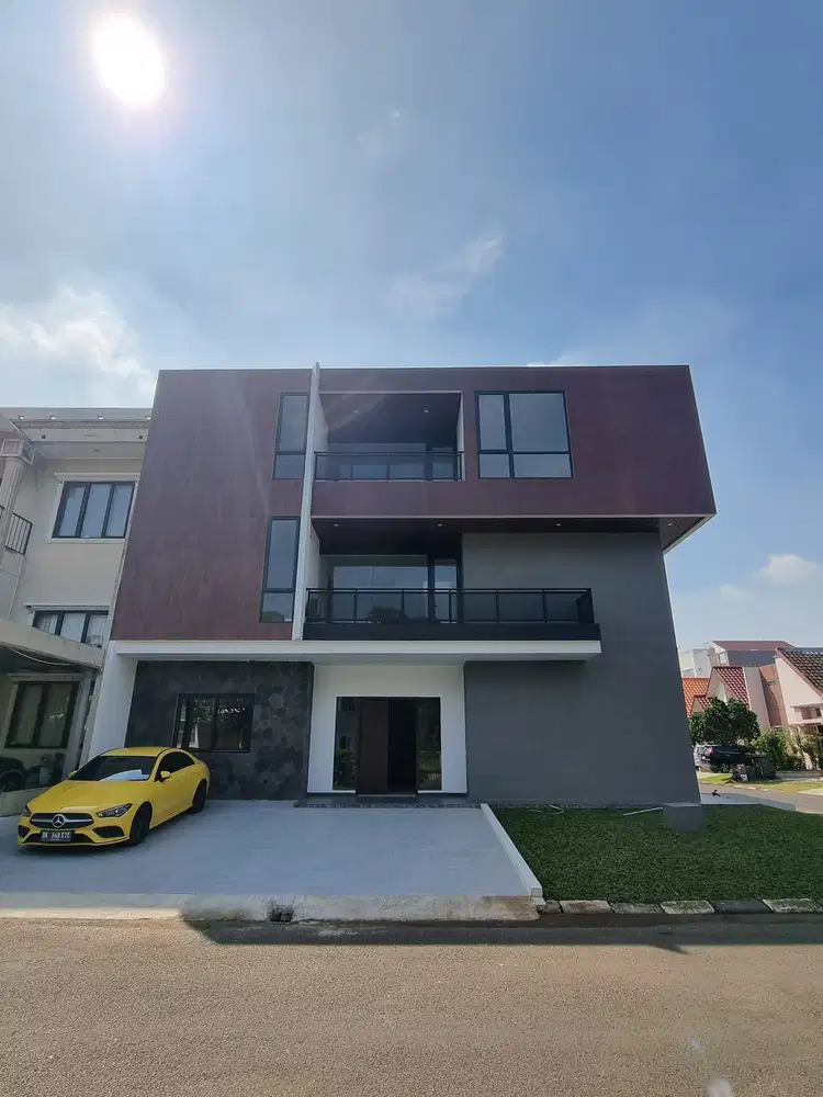 Rumah Hoek Modern Cantik Private Lift , Sutera Flamboyan - Alam Sutera