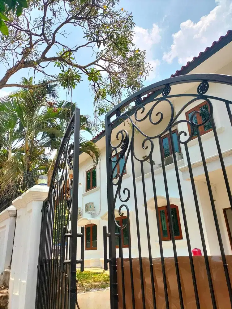 Rumah pondok indah luas 730 kt 5+1