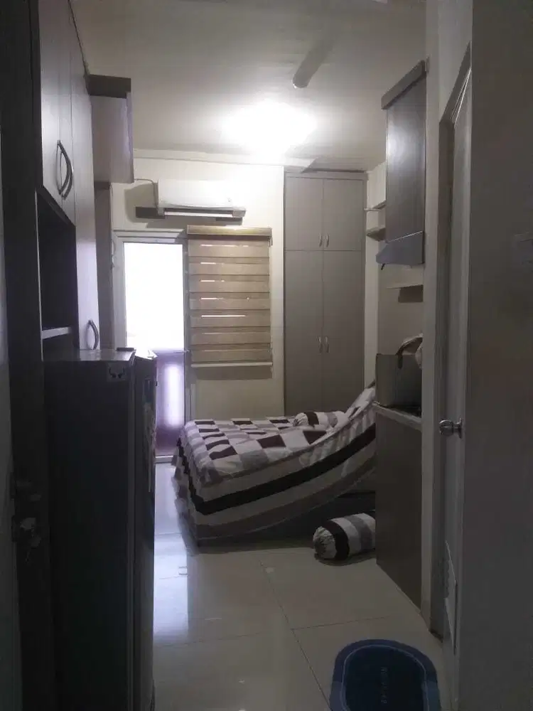 The apartment green pramuka residence unit studio bagus murah