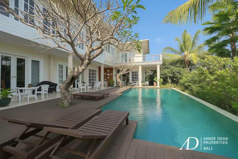 FREEHOLD / LEASEHOLD EUROPEAN-STYLE 4-BEDROOM LUXURY VILLA IN UMALAS