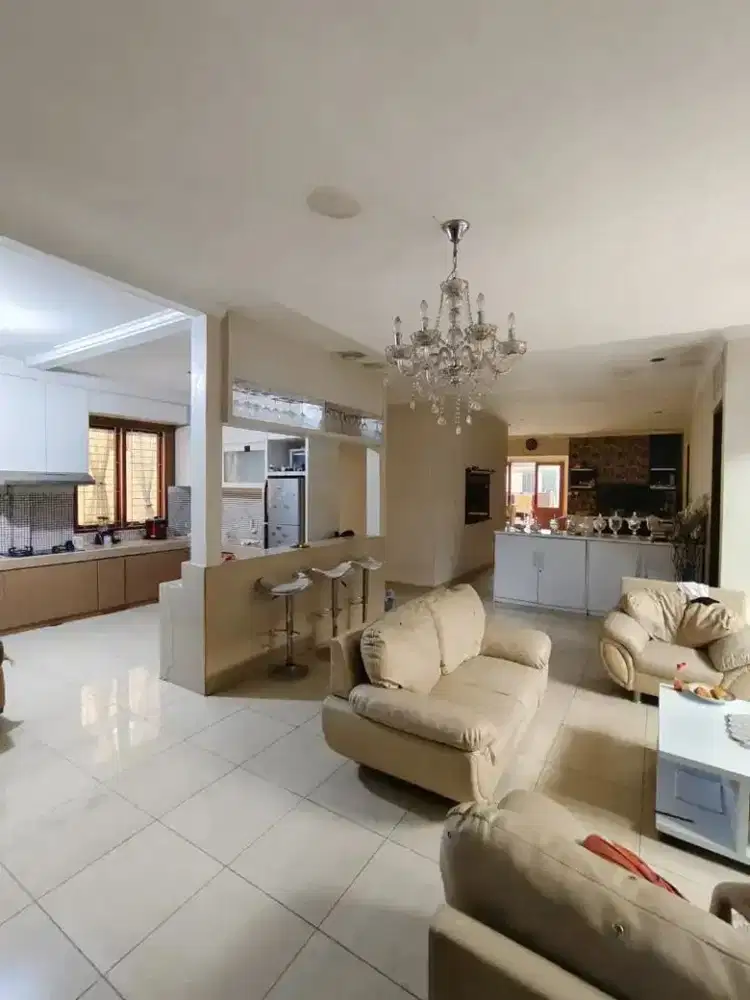 Dijual Rumah Furnish siap huni di Citeureup, Cimahi Utara