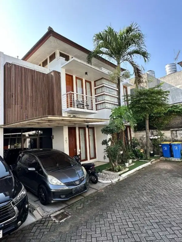 Rumah Bagus Sudah Renovasi 2 Lantai Di Jagakarsa