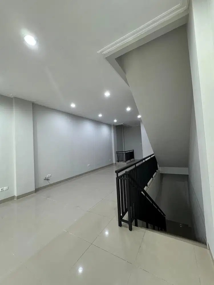 Dijual Cepat Ruko Golf Island PIK 4 Lantai Kosongan