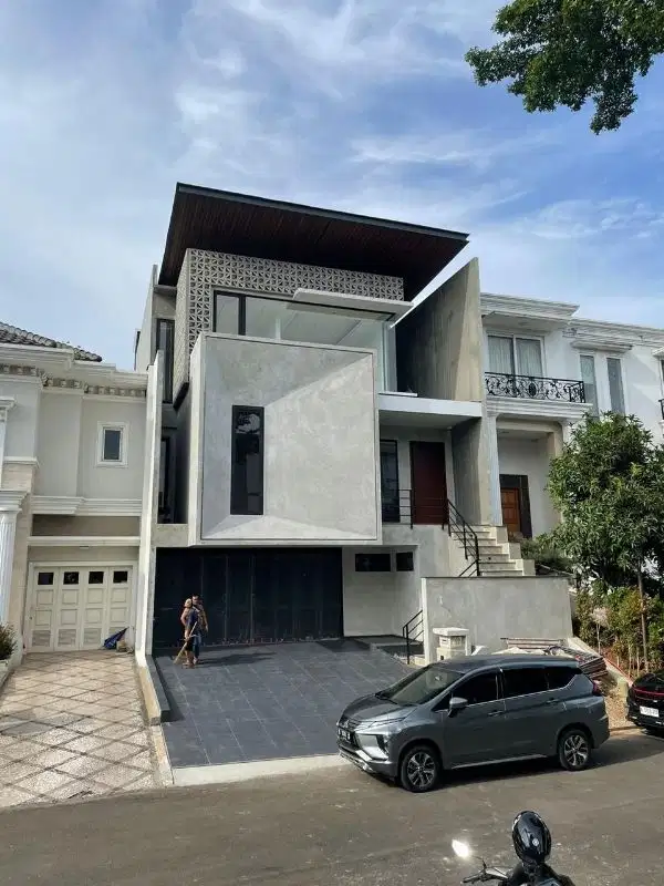 Dijual rumah Mewah ber lift  di Cluster Aristoteles Gading Serpong