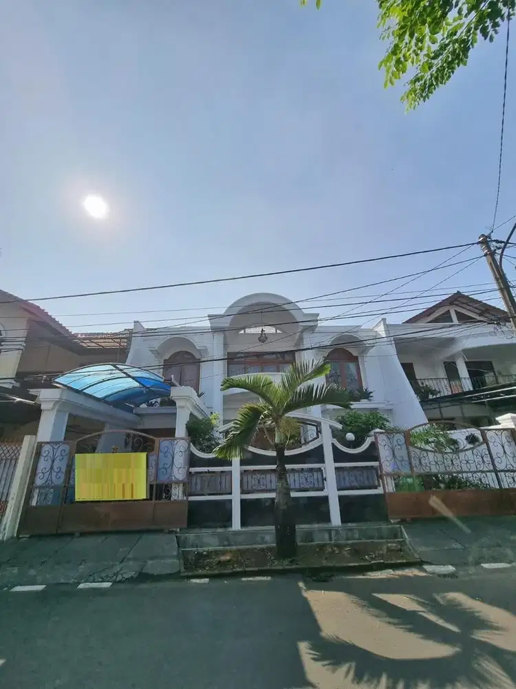 DIJUAL RUMAH 5 KAMAR TIDUR BINTARO TANGERANG SELATAN