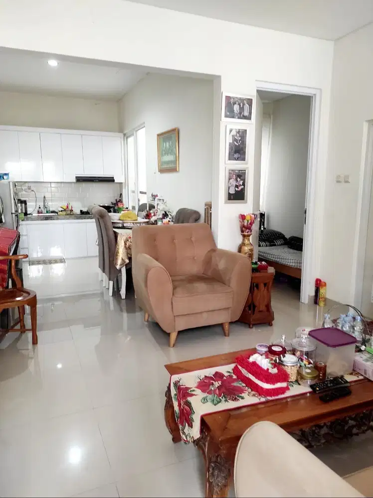 RUMAH 2 LANTAI SIAP HUNI DI CASA ARJUNA PONDOK BENDA PAMULANG TANGSEL