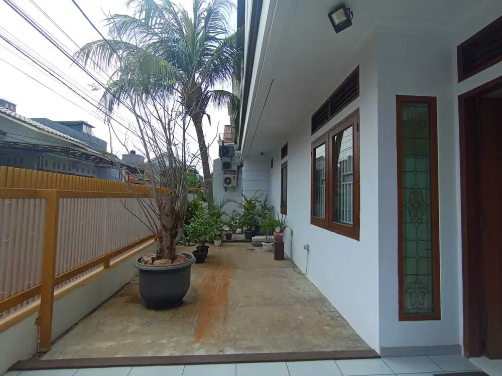 Rumah Bagus Siap Huni Bebas Banjir di Pulo Asem, Jakarta Timur