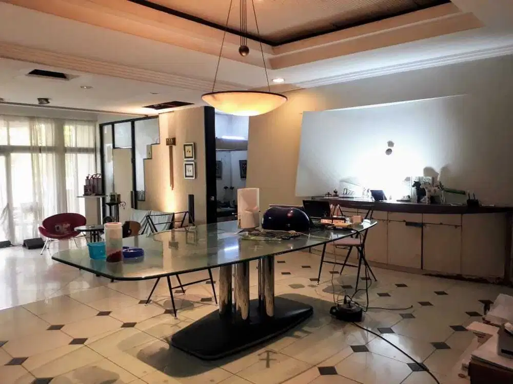 Rumah Tua Dijual Cepat Hitung Tanah, Kedoya, Jakarta Barat