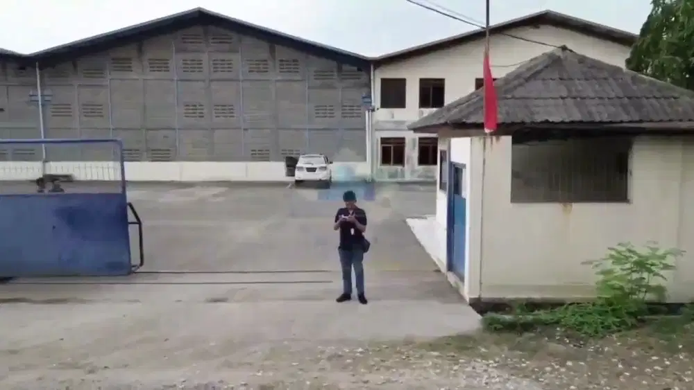 Pabrik dekat Tol Cikande di Kawasan Industri Pancatama