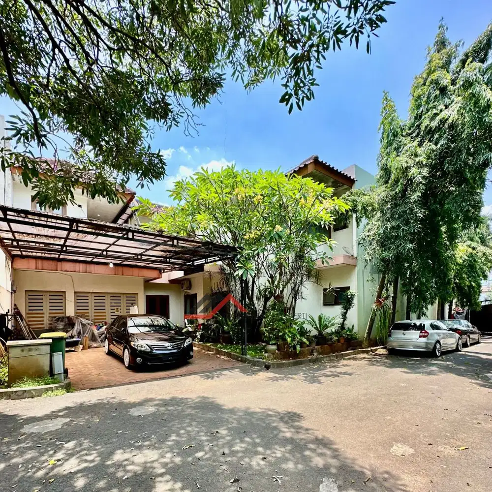 Rumah Cantik Nuansa Bali Dalam Town House