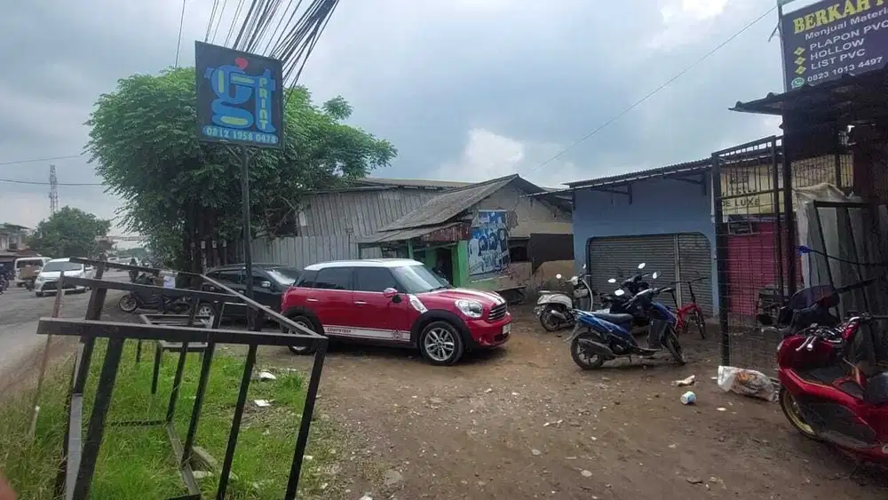 Tanah berikut Bangnunan di Jl Raya Legok - Parung Panjang, Tangerang.