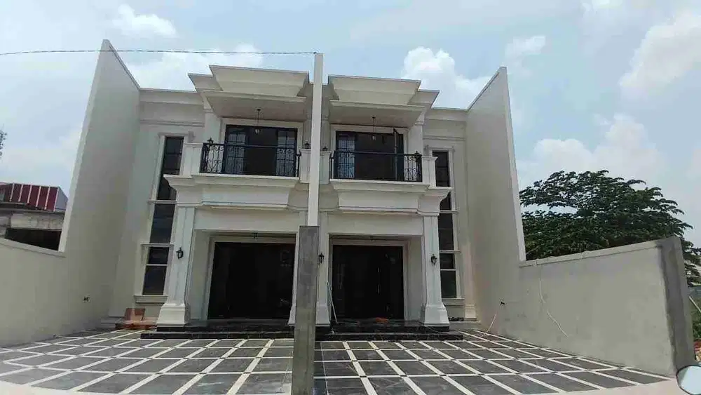 RUMAH MEWAH 2 LANTAI EKSKLUSIF LOKADI DI TENGAH KOTA DEPOK