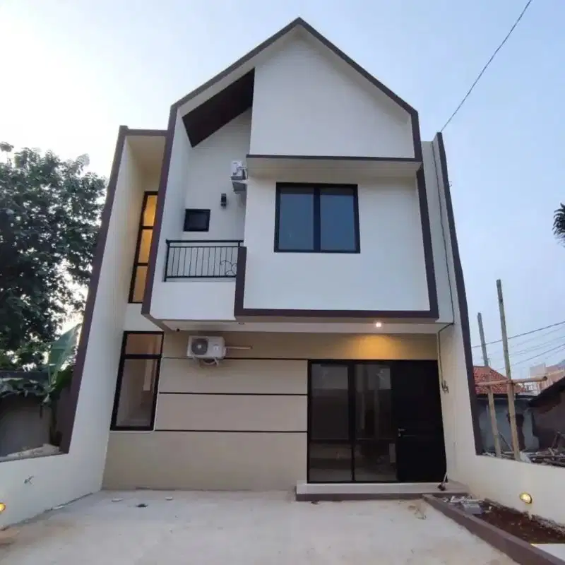 Rumah 2 Lantai siap huni Dp 0 Free Biaya2  dekat Akses BSD